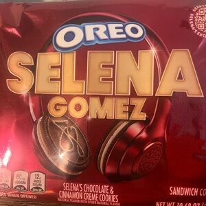 Selena Gomez Red and Gold Special Edition Cookies